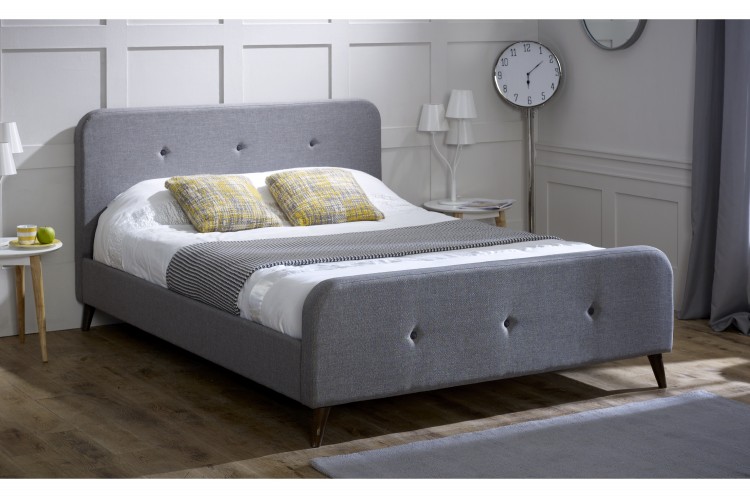 4ft6 Double 5ft kingsize Modern Light Grey Fabric Bedstead With Button 