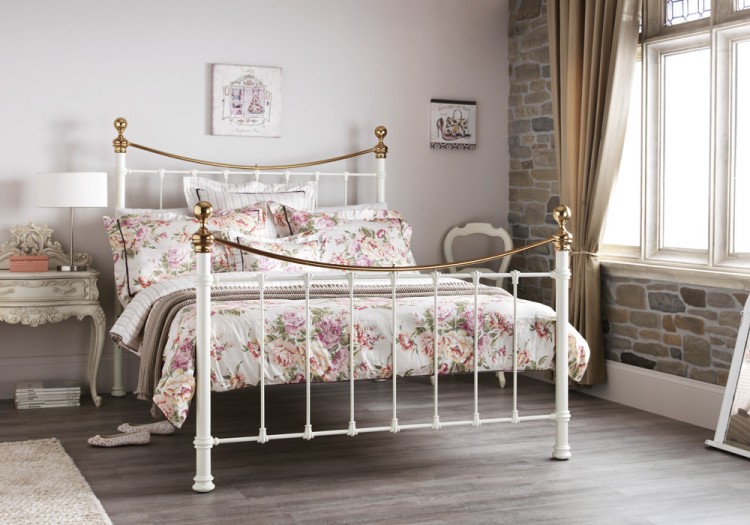 Super King Size Metal Bed Frame, King Size Bed Frame For Small Room